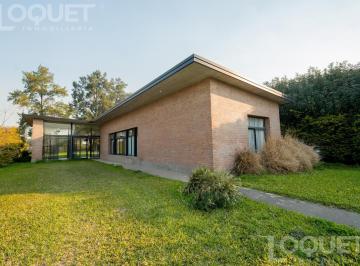 Casa · 157m² · 5 Ambientes · Venta Casa en Barrio Privado - Las Almenas