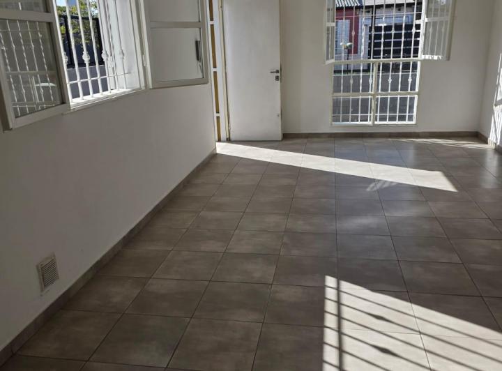 Casa · 101m² · 2 Dormitorios · 2 Cocheras