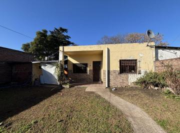 DEH-DEH-639_2 · Casa 2 Dorm. con Dpto 2 Ambientes y Parque