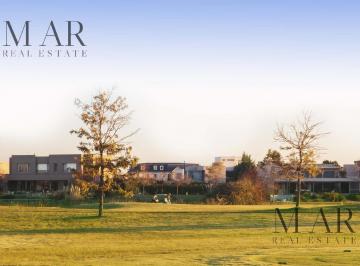 Terreno · 1211m² · Lote en El Golf, Nordelta con Salida a La Laguna