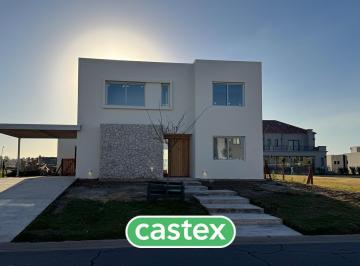 Casa · 249m² · 6 Ambientes · 2 Cocheras · Casa en Venta a Estrenar en Riberas, Puertos