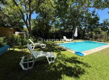 Foto1 · Casa a Una Cuadra del Mar en Venta
