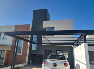 Casa de 4 ambientes, Córdoba · Docta Venta Dúplex 3 Dorm 2 Baños Galería Asador