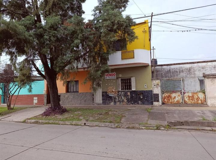 Casa · 54m² · 5 Ambientes