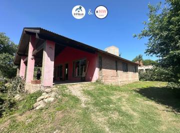 Casa · 1085m² · 4 Ambientes · 1 Cochera · Casa en Villa Rumipal