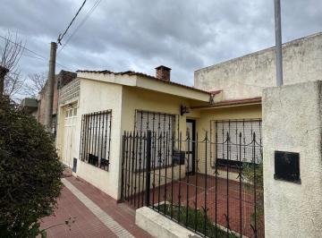 Casa · 160m² · 5 Ambientes · 1 Cochera · Casa - Saladillo