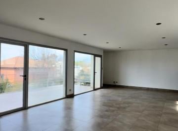 Casa · 330m² · 4 Dormitorios · Casa en Barrio Cerrado Bocahue