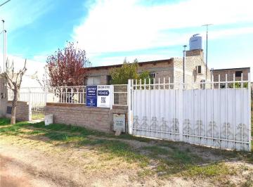 Casa · 140m² · 2 Ambientes · Casa