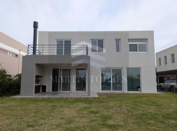Casa · 220m² · 4 Ambientes · 2 Cocheras · Casa en Alquiler en Vistas, Puertos, Escobar