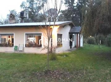 Quinta vacacional · 190m² · 5 Ambientes · 9 Cocheras · Quinta 200 m² Cub. y 1600 m² Lote