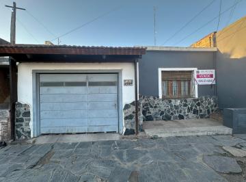 Casa de 4 ambientes, Córdoba · Casa en Venta - 2 Dorm. con Cochera - Bº Villa Paez. Cordoba Capital