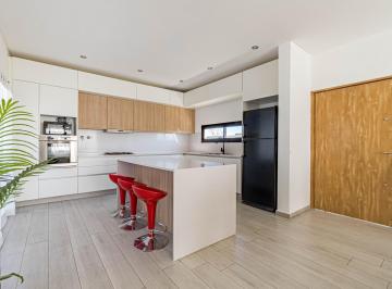 Casa · 101m² · 4 Ambientes · Venta Casa 3 Dorm. Funes Barrio Don Mateo