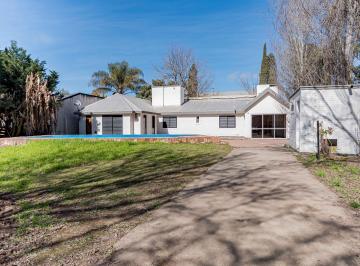 Casa · 115m² · 5 Ambientes · Venta Casa 3 Dorm. Funes