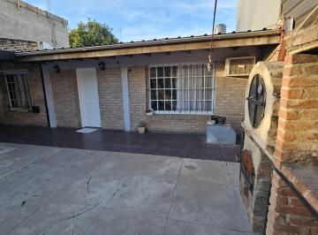 Casa · 90m² · 3 Ambientes · 1 Cochera · Casa a La Venta de 3 Ambientes en Jose C Paz