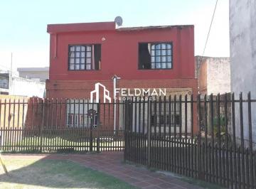 Casa · 130m² · 4 Ambientes · 3 Cocheras · Casa 2 Plantas Ideal 2 Flias o 2 Casas