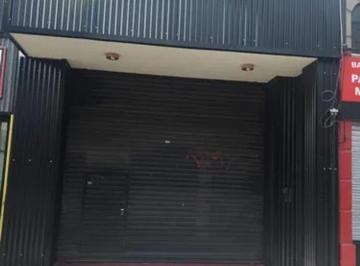 Local comercial · 256m² · 2 Ambientes · Local Comercial en El Centro