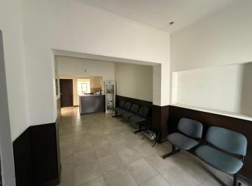 Casa · 133m² · 5 Ambientes · Propiedad en Venta Muy Bien Ubicada en Lujan de Cuyo