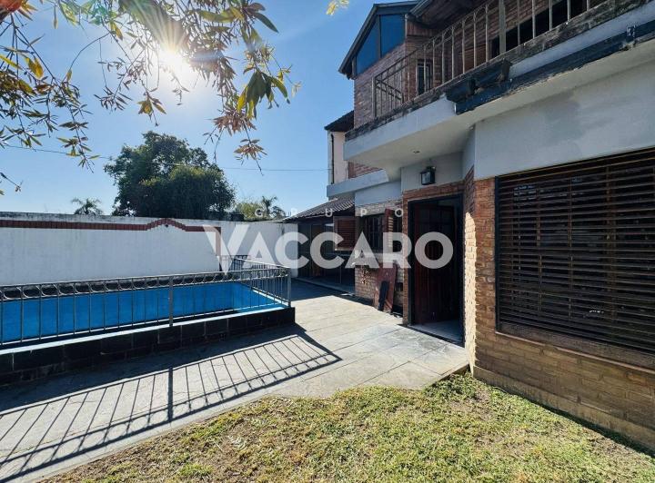 Casa · 170m² · 4 Ambientes · 1 Cochera