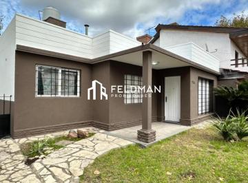Casa · 128m² · 4 Ambientes · 5 Cocheras · Precio de Remate, Casa Americana 4 Amb Fondo Libre