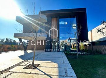 Casa · 530m² · 6 Ambientes · 4 Cocheras · Casa Venta 5 Dorm. Yacht, Nordelta