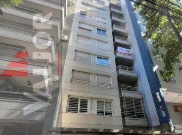 Departamento · 60m² · 3 Ambientes · 1 Cochera · Semi Piso de 3 Amb. Frente - Suite - Balcón - Cochera y Baulera - Alquilado Hasta 31/07/26