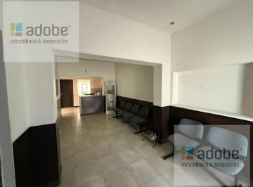 Oficina comercial · 133m² · 5 Ambientes · Propiedad en Venta Muy Bien Ubicada en Lujan de Cuyo