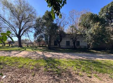 Casa , Carmen de Areco · Casona a Remodelar en Gouin, Carmen de Areco