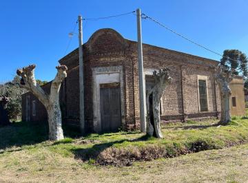 Casa , Chivilcoy · Casona Centenaria + Quincho + Pileta – en El Pueblo de Emilio Ayarza, Chivilcoy.