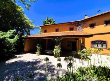 Casa · 297m² · 5 Ambientes · 4 Cocheras · Casa en Venta, 4 Dorm. en Robles del Monarca, con Escritorio