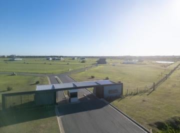 Terreno · 830m² · En Venta - Lote de Esquina de 830 m², Los Pasos del Jockey 3 - Fisherton