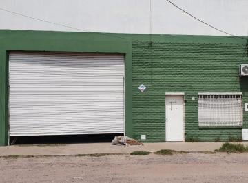Fachada · Venta: Galpón con Oficina en Perez