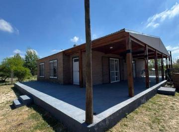 Casa de 5 ambientes, Arroyo Leyes · Casaquinta a Estrenar en Lagos del Leyes – Arroyo Leyes, Santa Fe
