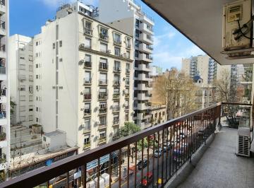 Departamento de 4 ambientes, Recoleta · Av Santa Fe y Ecuador. 4 Amb Al Frente con Balcón Corrido. Super Luminoso.
