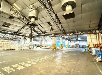 Bodega-Galpón · 15258m² · 2 Cocheras · Excelente Deposito Nave Industrial de 15.528 m Cub Parque Industrial Lanus
