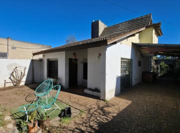 Casa · 153m² · 5 Ambientes · 1 Cochera · Casa Chalet en Venta en General Pacheco, Tigre, G. B. a. Zona Norte