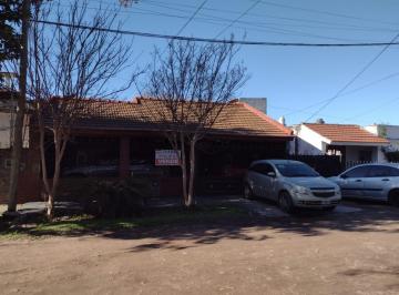 Casa · 150m² · 4 Ambientes · Chalet en Los Polvorines