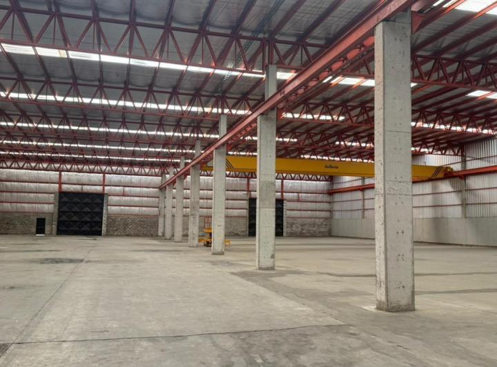 Depósito · 3842m²