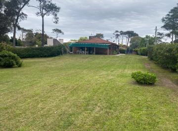 Terreno · 1000m² · Espectacular Terreno de 1000 m² en Barrio San Rafael, Punta del Este.