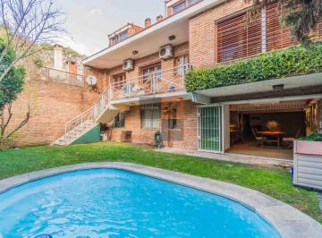 Foto1 · Venta Casa de 5 Dorm. en Malvín con Jardín con Piscina y Barbacoa