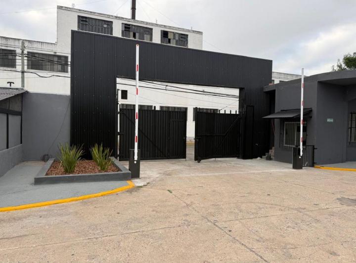 Depósito · 100m² · 1 Cochera