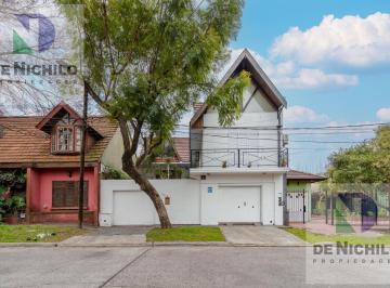 Casa · 287m² · 7 Ambientes · 1 Cochera · Casa en Quilmes