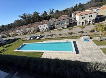 Casa · 106m² · 4 Ambientes · 2 Cocheras · Casa en Venta en Saravi Village, Pilar, G. B. a. Zona Norte