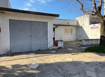 Casa de 4 ambientes, Saladillo · Casa en Venta – 80 m² a Restaurar