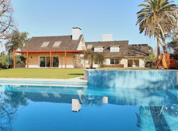 Casa · 692m² · 6 Ambientes · 2 Cocheras · Excepcional Casa en Los Lagartos Cc - Apto Crédito