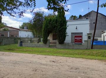 Casa de 3 ambientes, La Plata · Casa con Lote Propio en Villa Elisa - Gran Potencial