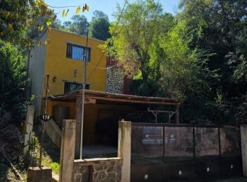 Casa · 110m² · 3 Ambientes · 1 Cochera · Casa en Venta - Rio Ceballos