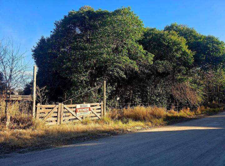 Terreno · 943m²