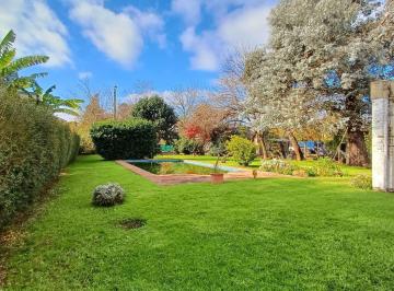 Casa · 140m² · 3 Ambientes · 2 Cocheras · Casa en Venta en Malvinas Argentinas, Pablo Nogues - 3 Ambientes