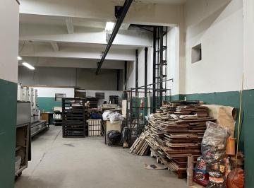 Bodega-Galpón de 5 ambientes, Avellaneda · Venta Galpón Industrial en Dos Plantas. Ex Imprenta. Piñeyro, Avellaneda.