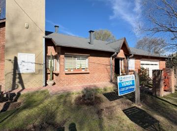 Casa de 5 ambientes, Villa Ciudad Parque Los Reartes · Casa en Villa Ciudad Parque! 178 m Totales! Amplio Lote! Crédito